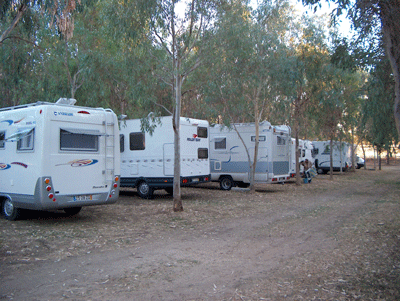 Camping Mérida: vista parcial do parqueamento